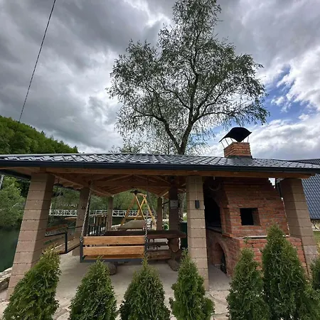 Vikendica Mia Holiday home Sipovo
